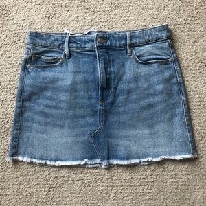GOOD AMERICAN- Denim Mini Skirt.NWOT.